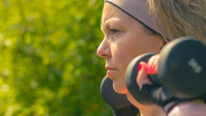 strength-training-lady-768x562 Strength Training to Build Muscle